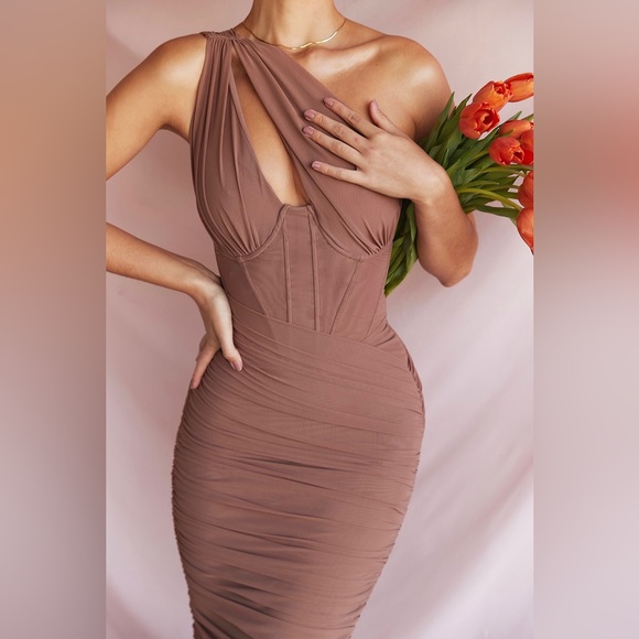 House of CB Valentine Asymmetric Cutout Midi Dress in Mocha Size XS - Picture 3 of 14